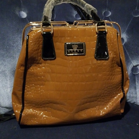 Purse - Picture 1 of 5